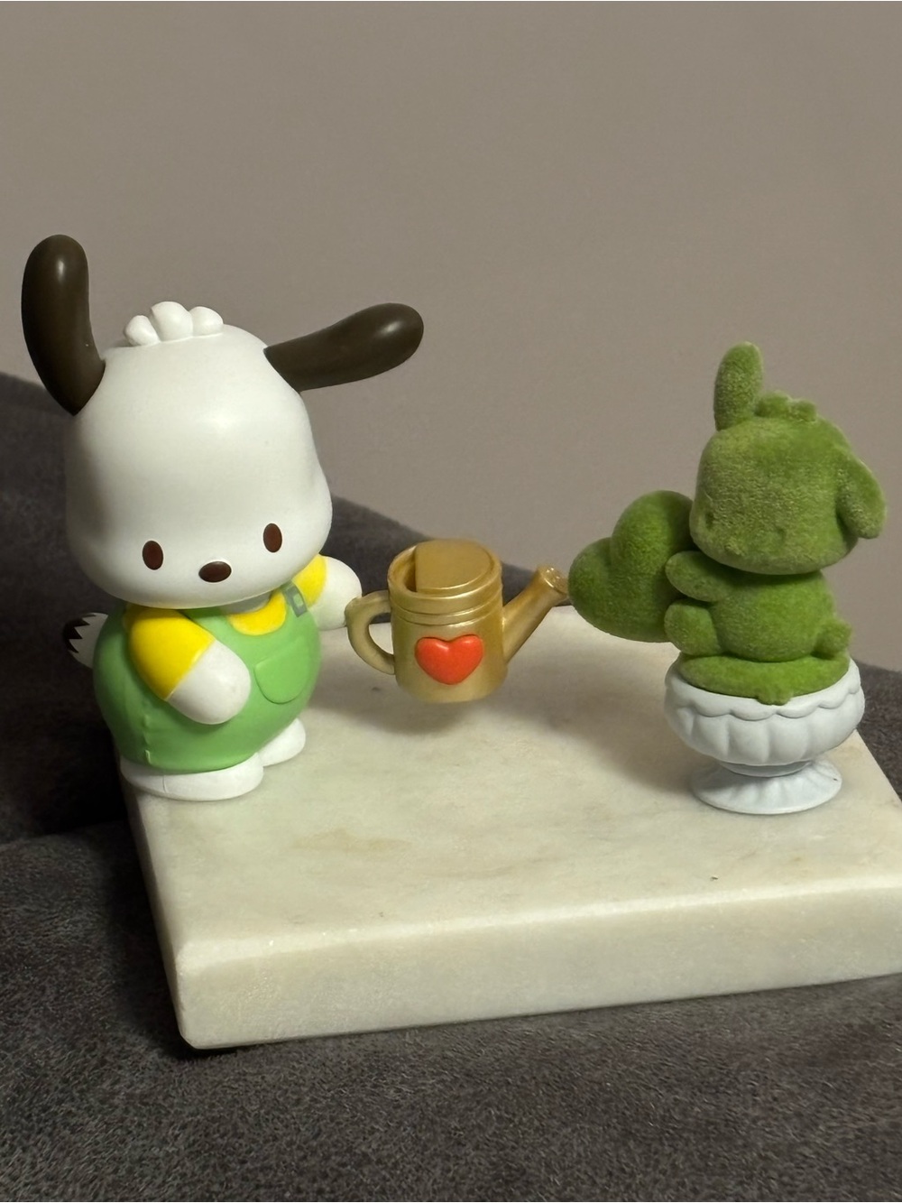 Pochacco Flower and Child Figurines with Watering Can Miniso